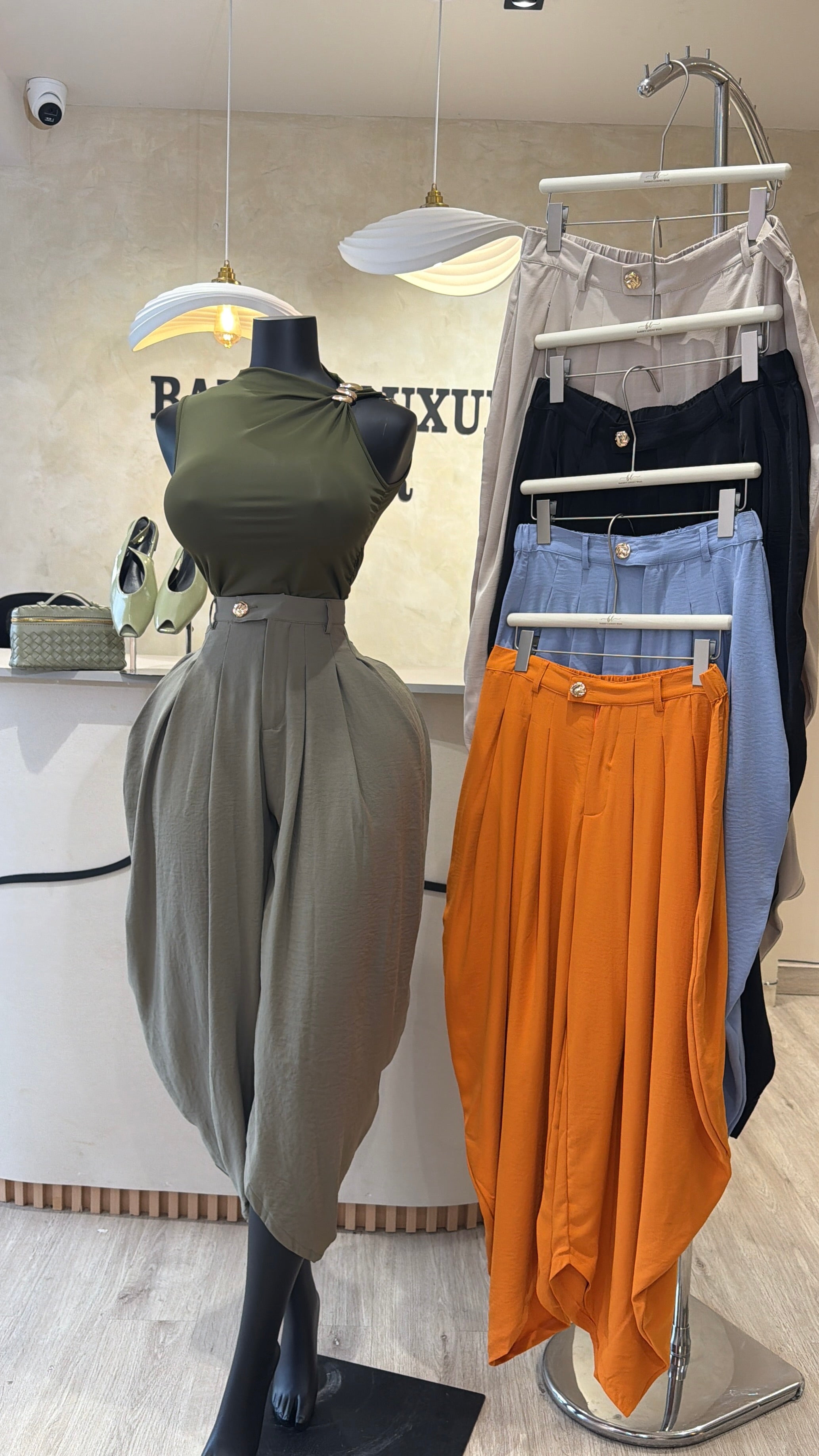 Nicki Barrel Pant