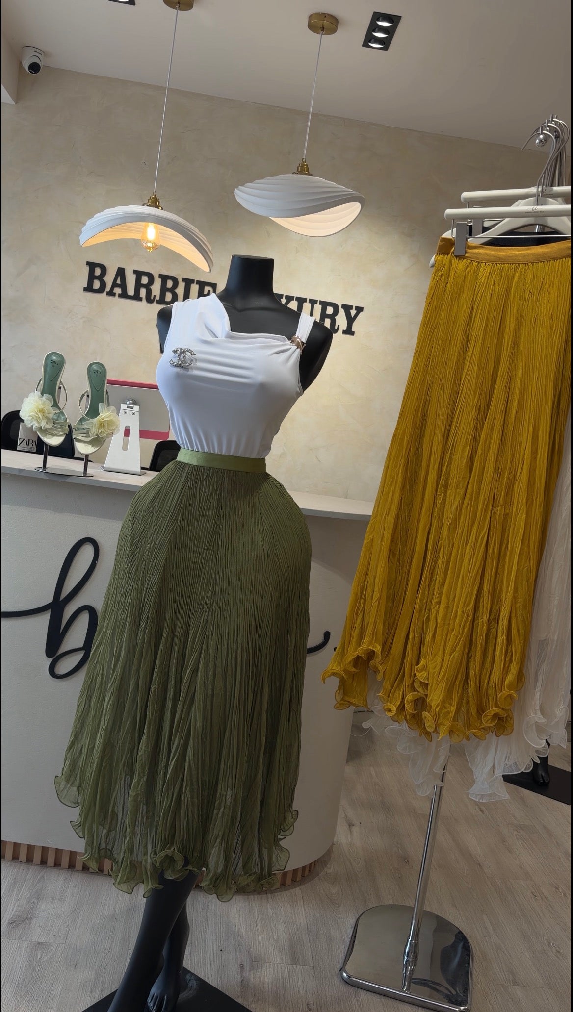 Buy me flowers Skirt