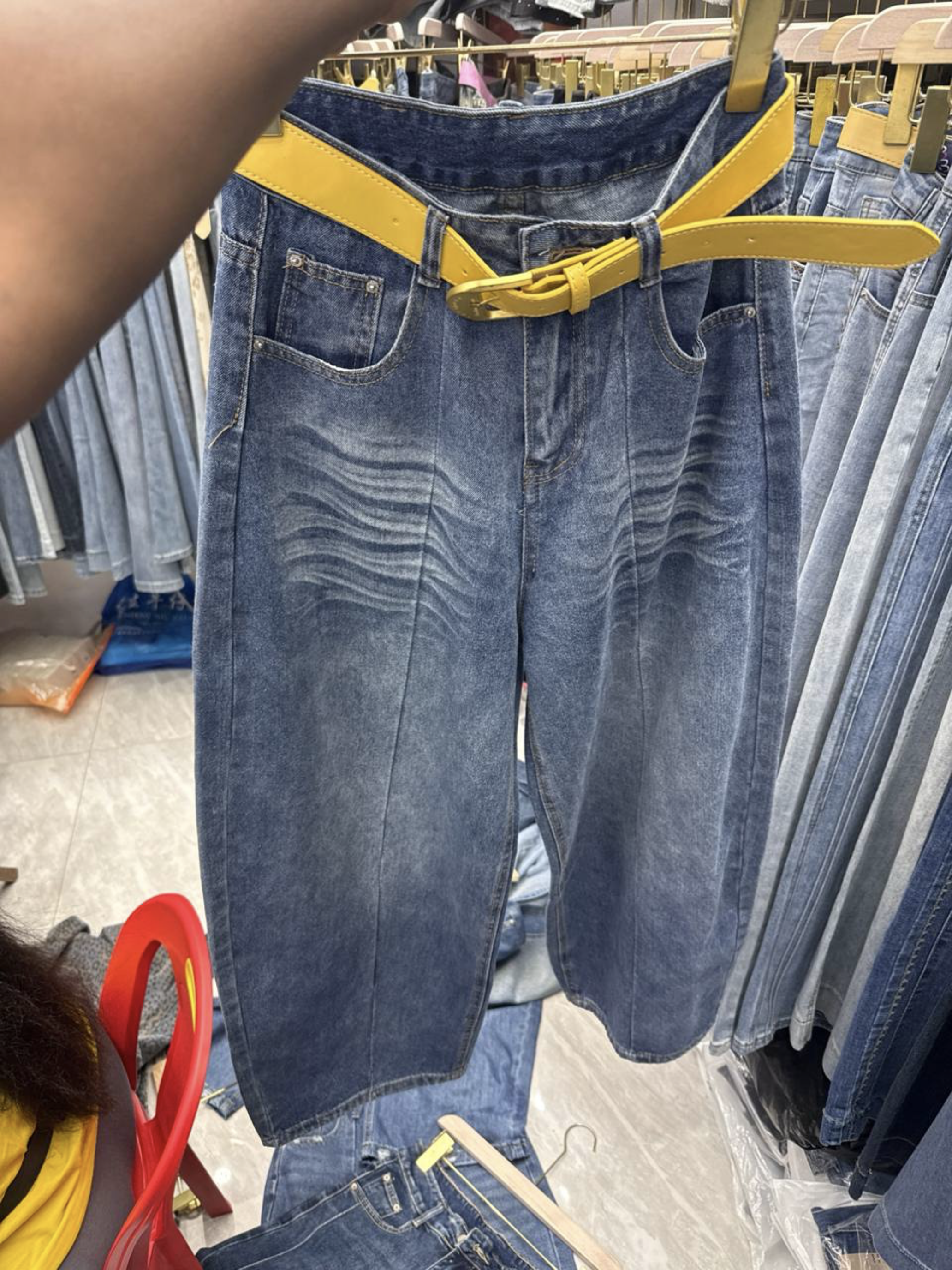 Tomi Barrel Jeans