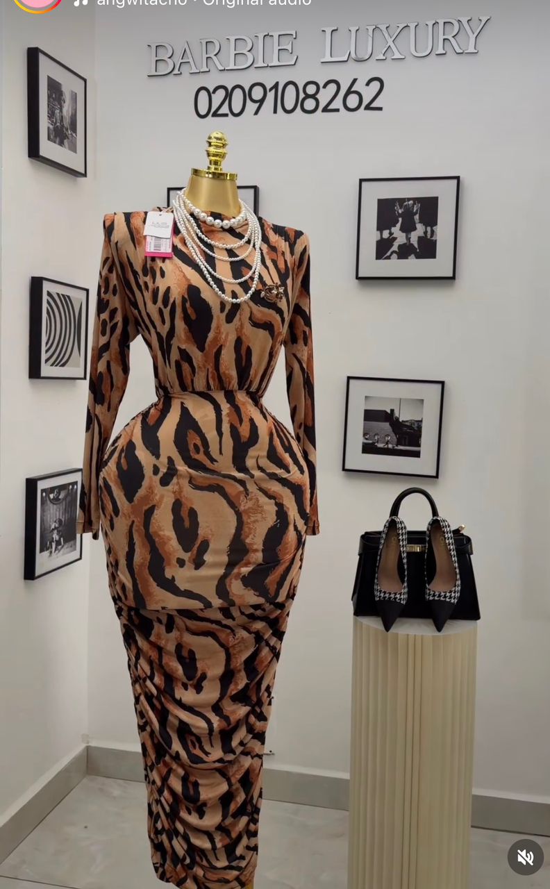 Naa dress