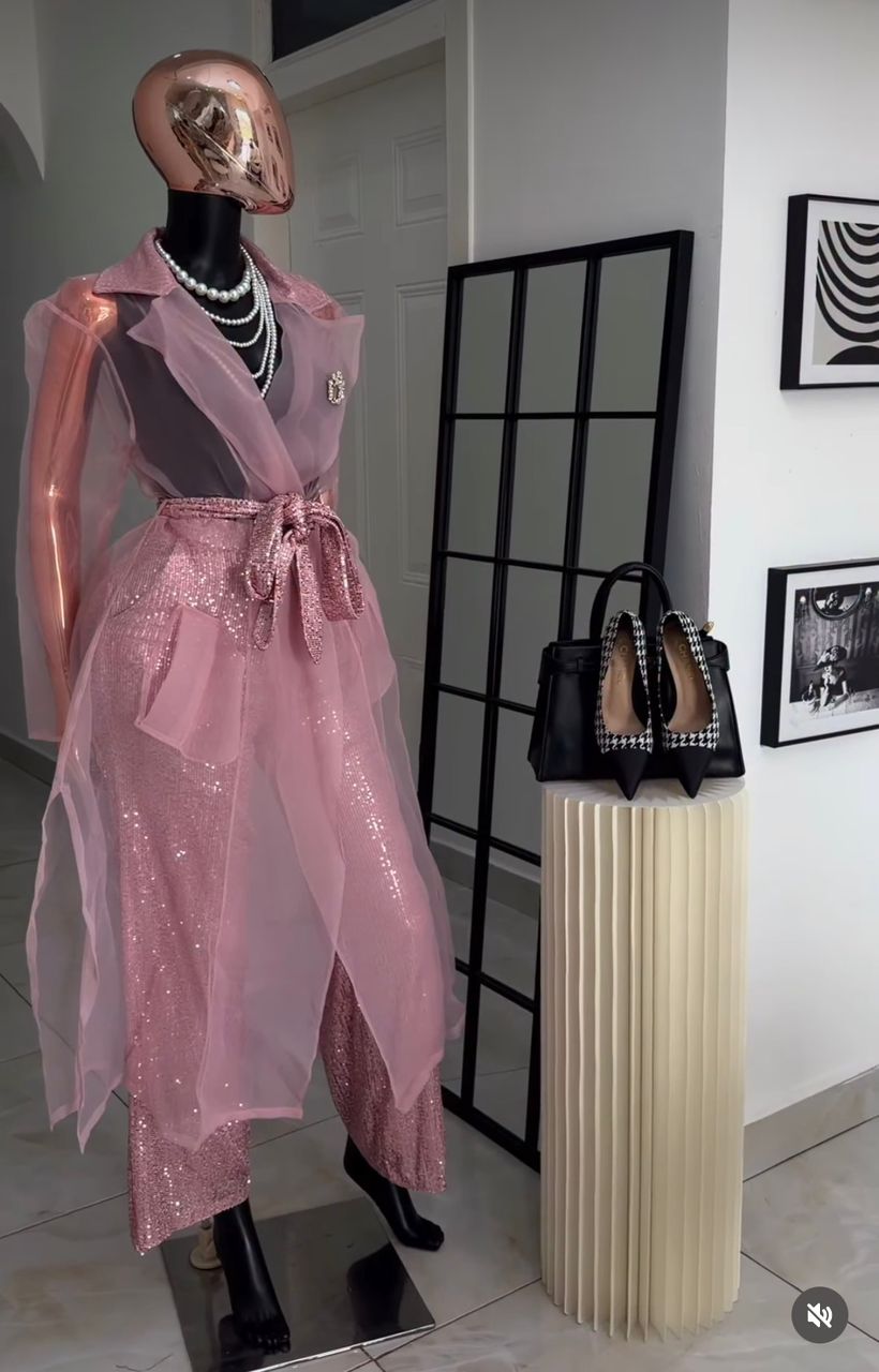 Cynthia set